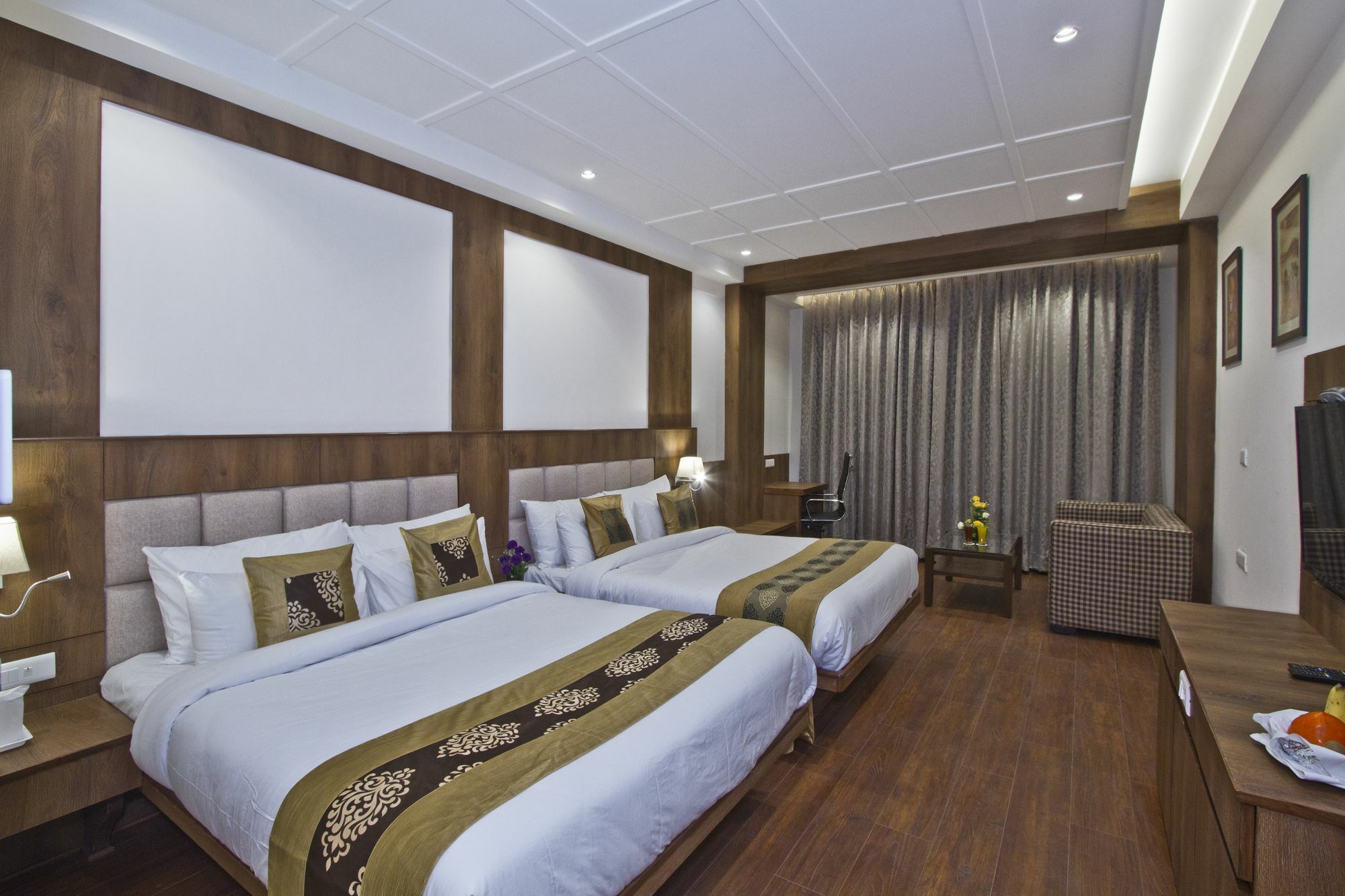 Alokik Resort- Pure Veg Манали Экстерьер фото
